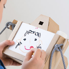 kazokutte<br>かぞくでつくるダンボール工作キット（（カメラ）