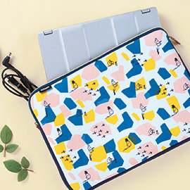 MOOMIN ムーミン<br>パソコンケース（みんな）